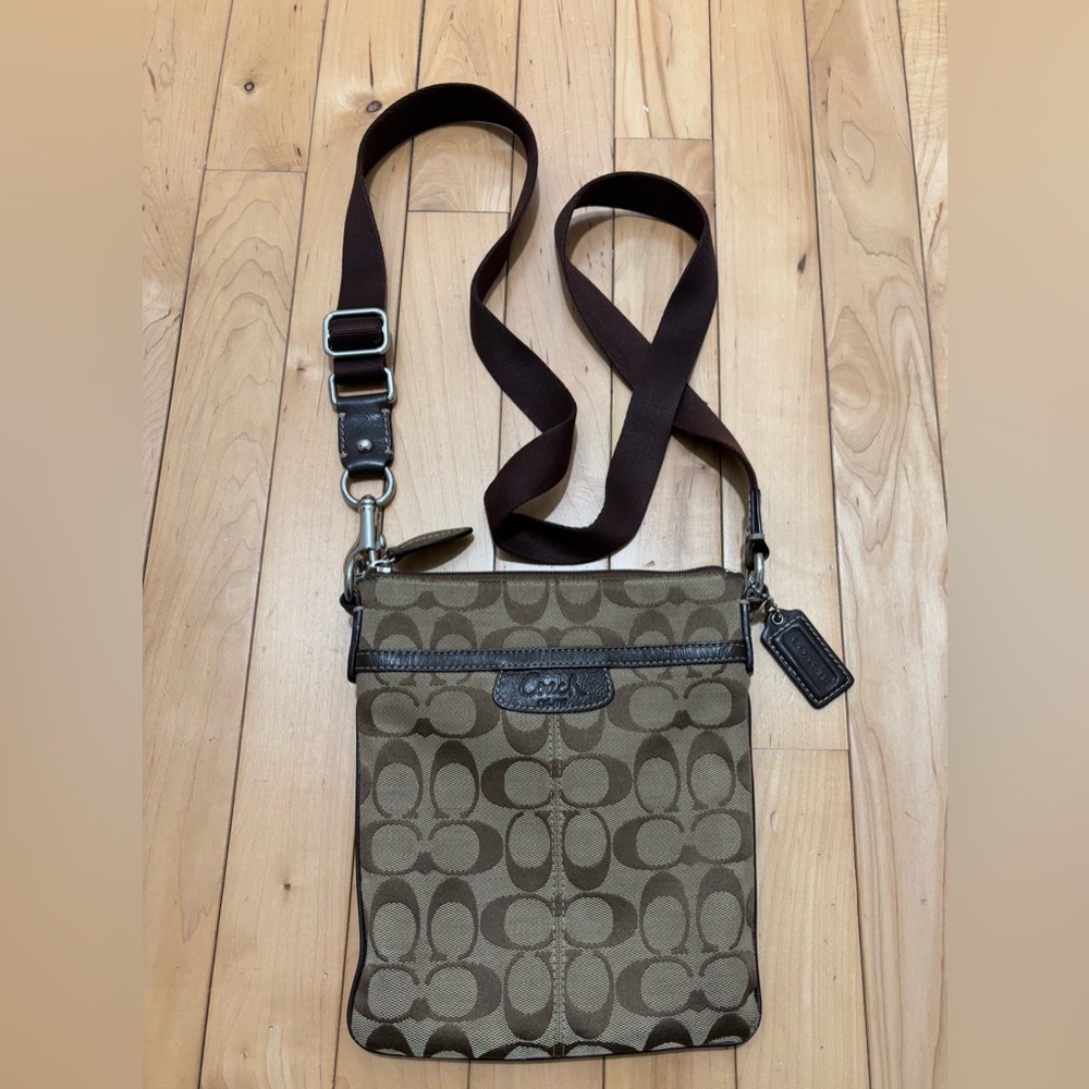 COACH Crossbody bag (Pre-loved)